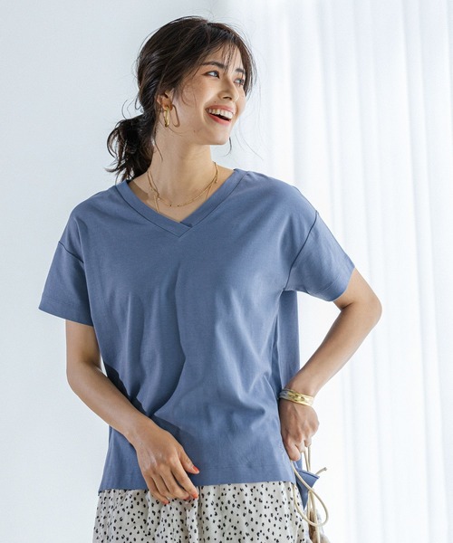 BAYFLOW(ベイフロー)の「シルケットVネックTシャツ(Tシャツ/カットソー・レディース・ホワイト/ブラック/ベージュ/カーキ/ピンク/イエロー/オレンジ/ブルー・SMALL/MEDIUM)」の5枚目の写真