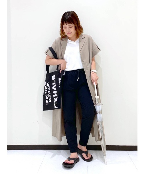 BAYFLOW(ベイフロー)の「シルケットVネックTシャツ(Tシャツ/カットソー・レディース・ホワイト/ブラック/ベージュ/カーキ/ピンク/イエロー/オレンジ/ブルー・SMALL/MEDIUM)」の20枚目の写真