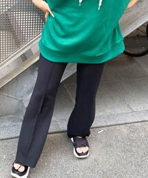 センターシームパンツ