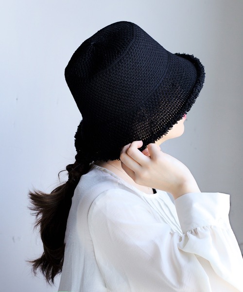 14+（イチヨンプラス）の「ポリサーモフリンジ風バケットハット（ハット・レディース・ブラック/ライトベージュ・FREE）」の2枚目の写真