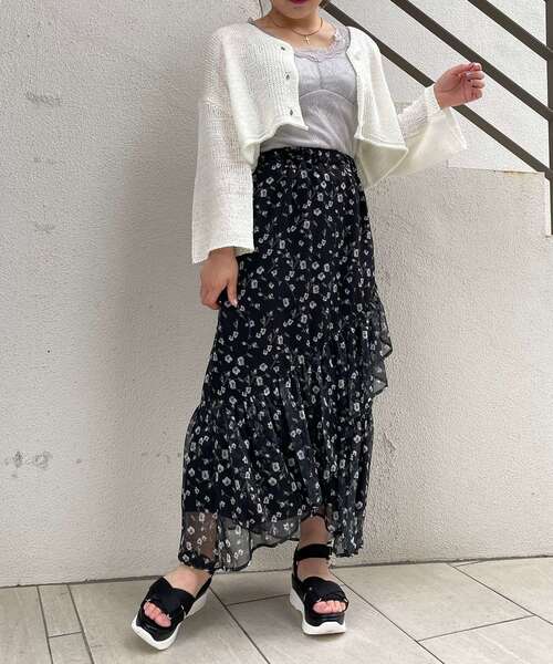 MAJESTIC LEGON（マジェスティックレゴン）の「テープヤーンショートカーディガン（カーディガン/ボレロ・レディース・グレー/オフホワイト/イエロー・MEDIUM）」の4枚目の写真