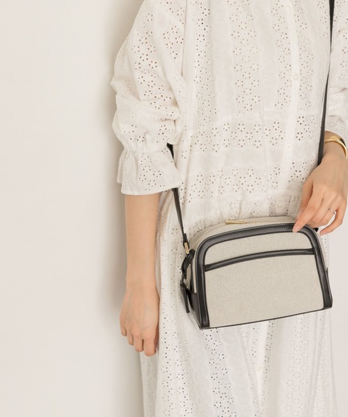 RODE SKO（ロデスコ）の「強撥水キャンバスショルダーバッグ（ショルダーバッグ・レディース・ベージュ/オフホワイト・ONE）」の7枚目の写真