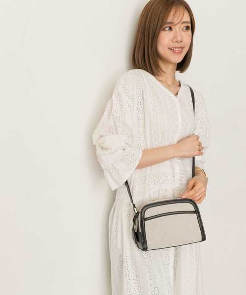 RODE SKO（ロデスコ）の「強撥水キャンバスショルダーバッグ（ショルダーバッグ・レディース・ベージュ/オフホワイト・ONE）」の9枚目の写真