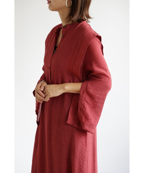 &. NOSTALGIA(アンドドットノスタルジア)の「【ZOZO限定】スラブガーゼスリーブ開きワンピース(ワンピース・レディース・ブラック/オレンジ/ブルー/マスタード/レンガ・FREE/M)」の7枚目の写真