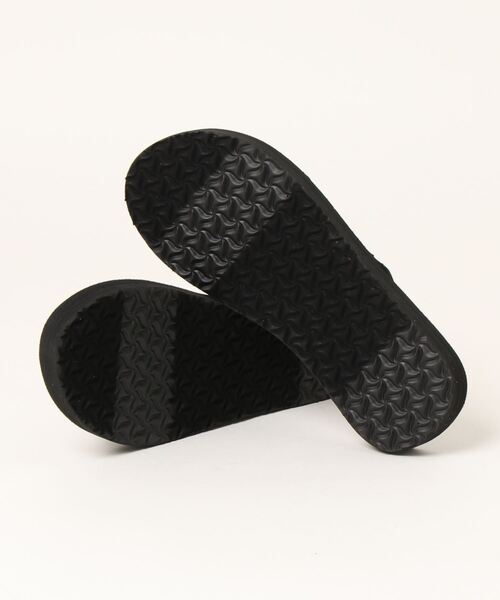 Teva(テバ)の「【TEVA(テバ)】W OLOWAHU(サンダル・レディース・イエロー系その他/ブラック・24.0cm/25.0cm/23.0cm)」の3枚目の写真