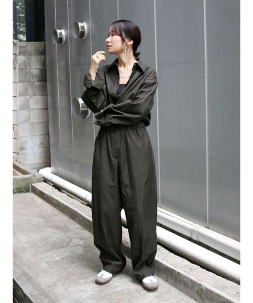 Ungrid（アングリッド）の「スリーブデザインコンビネゾン（つなぎ/オールインワン・レディース・カーキ/ボルドー・SMALL/MEDIUM）」の3枚目の写真