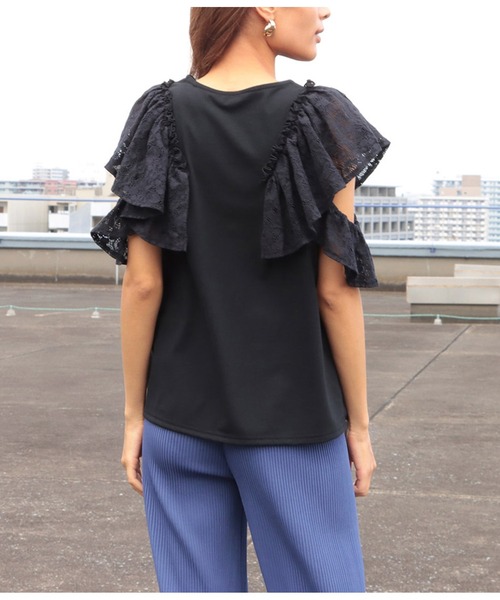 LATINA(ラティーナ)の「2WAYレーススリーブトップスカットソー(Tシャツ/カットソー・レディース・ブラック・FREE)」の5枚目の写真