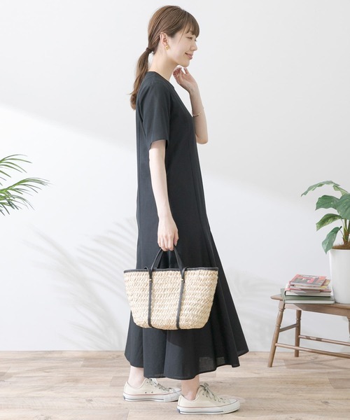 URBAN RESEARCH Sonny Label（アーバンリサーチサニーレーベル）の「ハーフスリーブセミフレアワンピース（ワンピース・レディース・ブラック/ブラウン/ナチュラル・FREE）」の8枚目の写真