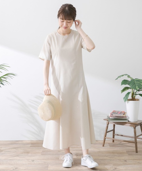 URBAN RESEARCH Sonny Label（アーバンリサーチサニーレーベル）の「ハーフスリーブセミフレアワンピース（ワンピース・レディース・ブラック/ブラウン/ナチュラル・FREE）」の14枚目の写真