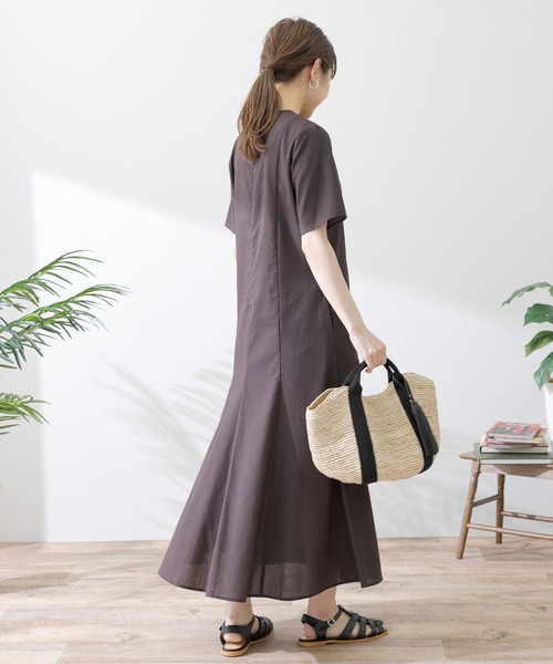 URBAN RESEARCH Sonny Label（アーバンリサーチサニーレーベル）の「ハーフスリーブセミフレアワンピース（ワンピース・レディース・ブラック/ブラウン/ナチュラル・FREE）」の22枚目の写真