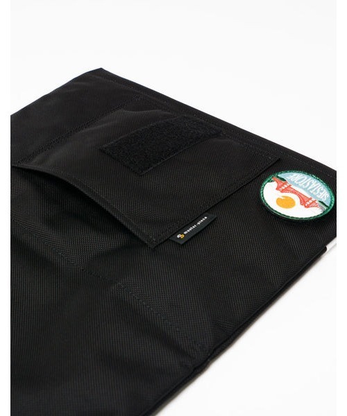 master-piece（マスターピース）の「SIESTA × master-piece PCスリーブ（ポーチ・メンズ・ブラック・FREE）」の10枚目の写真