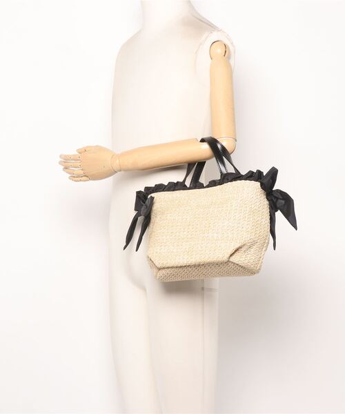 & chouette(アンドシュエット)の「サイドリボンかごバッグ(かごバッグ・レディース・ピンク/ブラック/ホワイト/グレイッシュベージュ・FREE)」の6枚目の写真