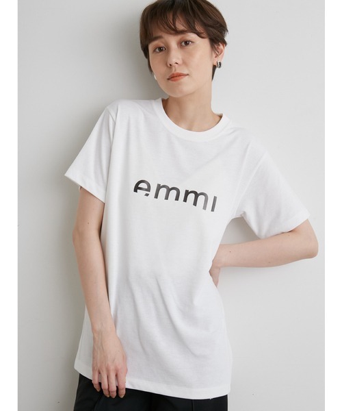 emmi（エミ）の「【emmi yoga】emmiロゴTシャツ（Tシャツ/カットソー・レディース・ホワイト/ベージュ/ダークグレー・FREE）」の10枚目の写真