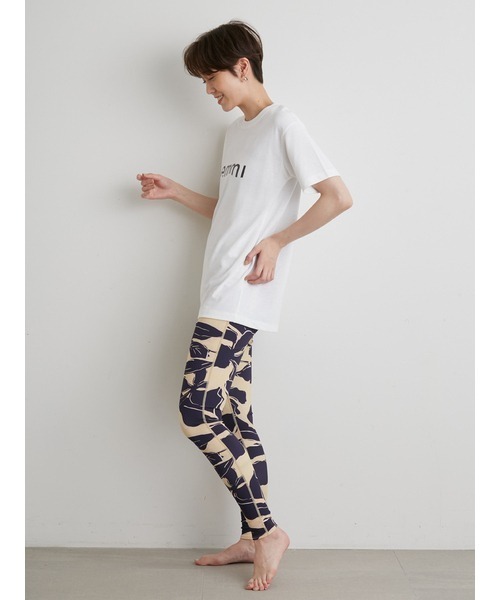 emmi（エミ）の「【emmi yoga】emmiロゴTシャツ（Tシャツ/カットソー・レディース・ホワイト/ベージュ/ダークグレー・FREE）」の15枚目の写真
