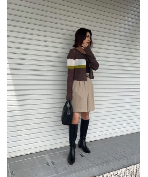 MOUSSY（マウジー）の「HW TUCK CULOTTES（その他パンツ・レディース・ベージュ/ダークグリーン/ブラック・2/1）」の7枚目の写真