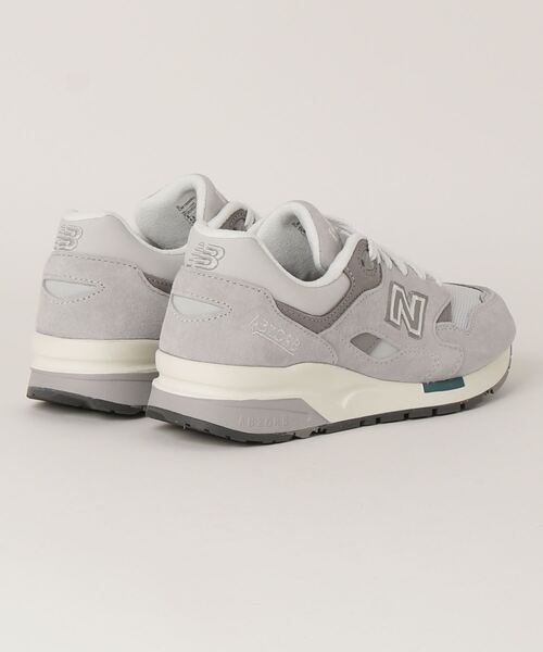 NEW BALANCE(ニューバランス)の「CM1600(スニーカー・メンズ・グレー系その他/ベージュ・29.0cm/27.0cm/26.5cm/25.5cm/25.0cm/28.0cm/23.0cm/23.5cm/24.0cm/27.5cm/28.5cm/24.5cm/26.0cm)」の5枚目の写真