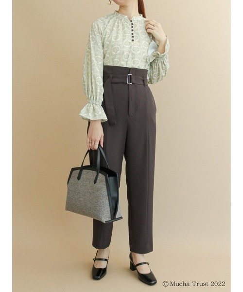 Te chichi（テチチ）の「【ミュシャコラボ】プリントギャザーブラウス（シャツ/ブラウス・レディース・ベージュ/ネイビー・ﾌﾘ-）」の15枚目の写真