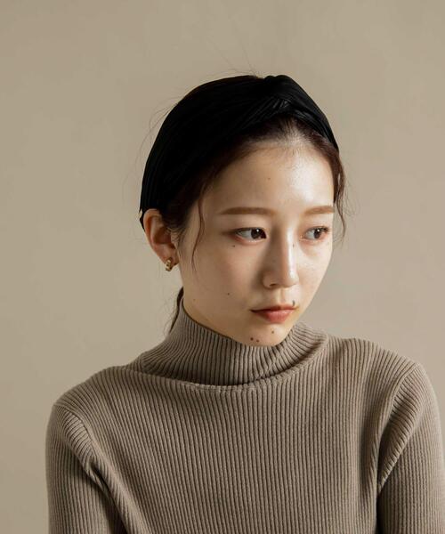 SMELLY（スメリー）の「プリーツヘアターバン（ヘアバンド・レディース・ブラック/ブラウン・-）」の6枚目の写真