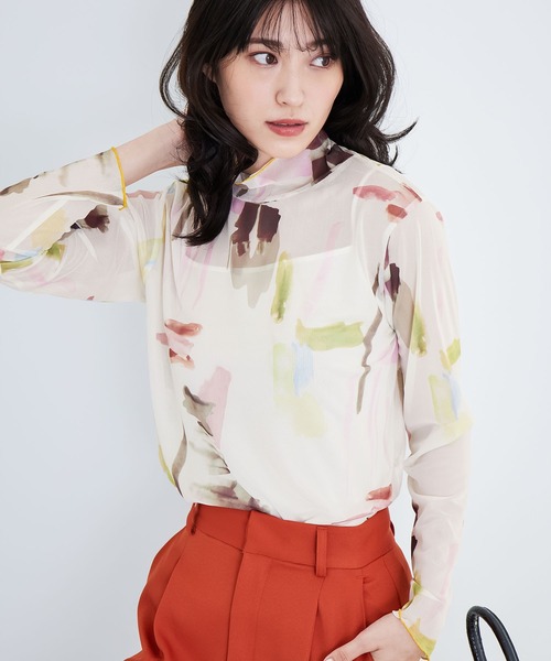 CHAN ME(チャンミ)の「ペイント柄シアートップス(Tシャツ/カットソー・レディース・グリーン/ピンク・FREE)」の2枚目の写真