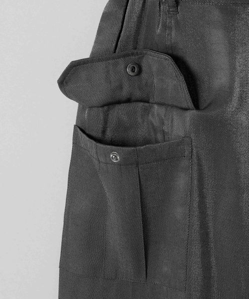 ハルク① JEANASIS（ジーナシス）の「シャイニーフラップナロースカート