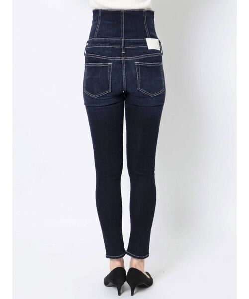 GYDA（ジェイダ）の「ハイウエストボタン スキニーデニムパンツ（デニムパンツ・レディース・インディゴブルー/ライトブルー・SMALL/MEDIUM/X-SMALL）」の21枚目の写真