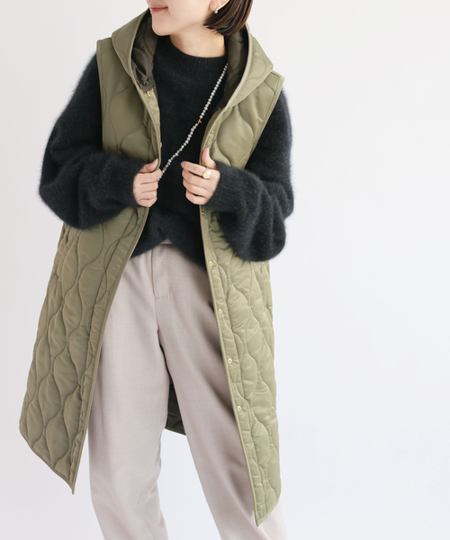 IENA(イエナ)の「【TRADITIONAL WEATHERWEAR】別注HAWICK ベスト(ブルゾン・レディース・ライトグレー/カーキ・FREE)」の2枚目の写真
