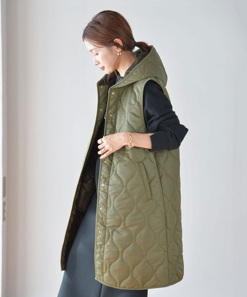 IENA(イエナ)の「【TRADITIONAL WEATHERWEAR】別注HAWICK ベスト(ブルゾン・レディース・ライトグレー/カーキ・FREE)」の6枚目の写真