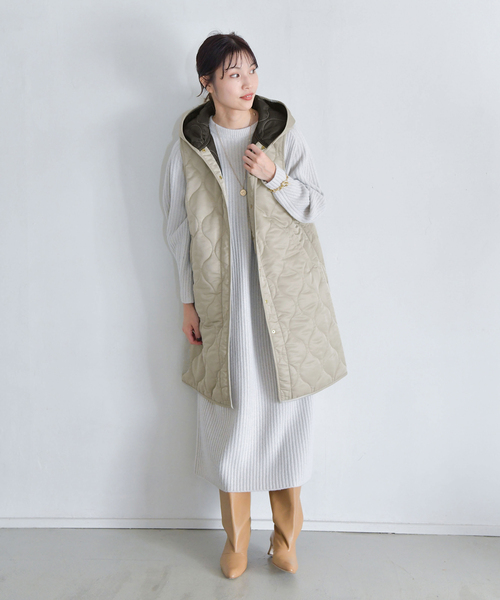 IENA(イエナ)の「【TRADITIONAL WEATHERWEAR】別注HAWICK ベスト(ブルゾン・レディース・ライトグレー/カーキ・FREE)」の17枚目の写真
