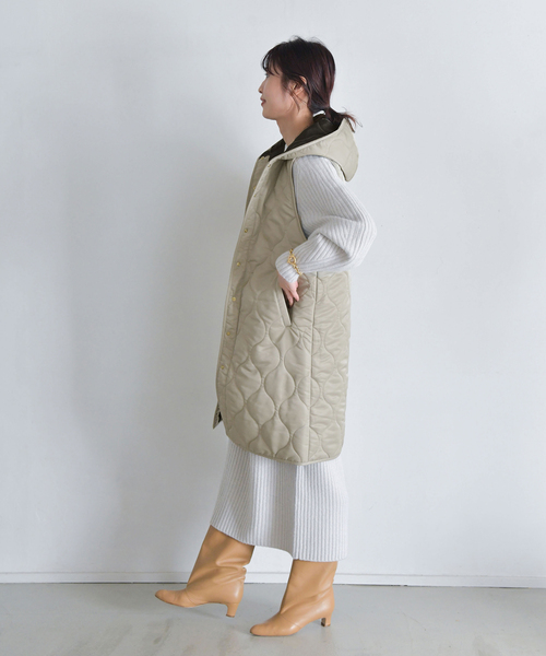 IENA(イエナ)の「【TRADITIONAL WEATHERWEAR】別注HAWICK ベスト(ブルゾン・レディース・ライトグレー/カーキ・FREE)」の4枚目の写真