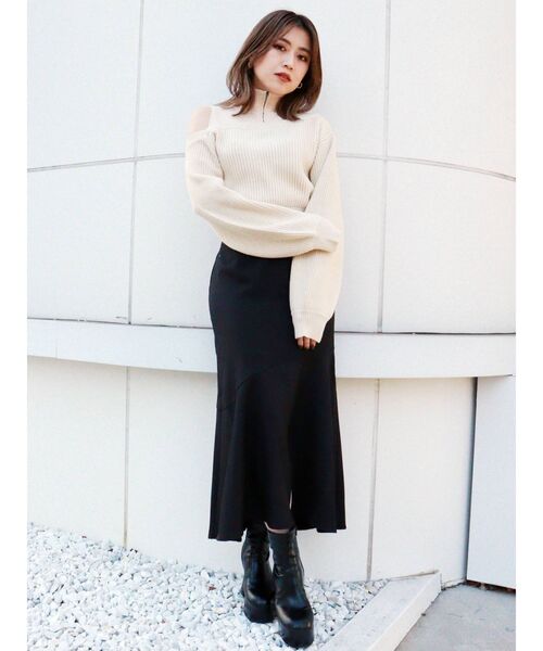 MURUA（ムルーア）の「アシメスリットマーメイドスカート（スカート・レディース・カーキ/ベージュ/ブラック・1/2）」の9枚目の写真