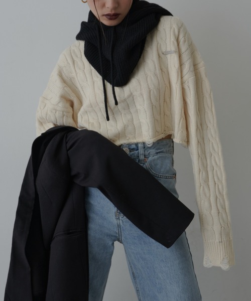 FIG&VIPER（フィグアンドバイパー）の「ダメージクロップドケーブルニット（ニット/セーター・レディース・グレー/アイボリー/ネイビー・FREE）」の8枚目の写真