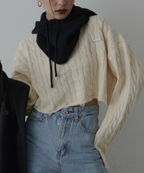 FIG&VIPER（フィグアンドバイパー）の「ダメージクロップドケーブルニット（ニット/セーター・レディース・グレー/アイボリー/ネイビー・FREE）」の9枚目の写真