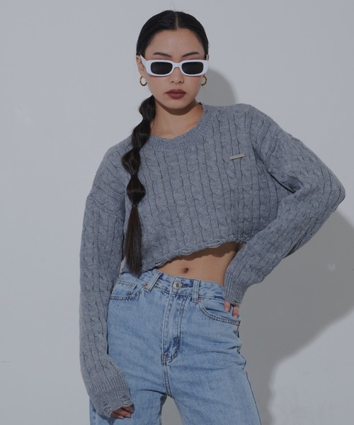 FIG&VIPER（フィグアンドバイパー）の「ダメージクロップドケーブルニット（ニット/セーター・レディース・グレー/アイボリー/ネイビー・FREE）」の14枚目の写真