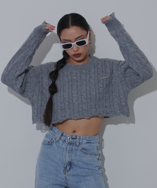 FIG&VIPER（フィグアンドバイパー）の「ダメージクロップドケーブルニット（ニット/セーター・レディース・グレー/アイボリー/ネイビー・FREE）」の16枚目の写真