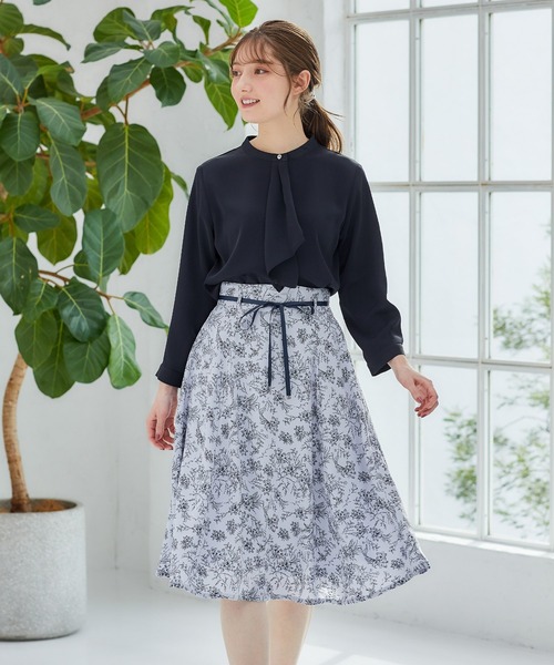 Honeys（ハニーズ）の「ボウタイブラウス（シャツ/ブラウス・レディース・ネイビー/ミント/ホワイト/ライトグレー/サックスブルー・S/M/L/LL）」の7枚目の写真