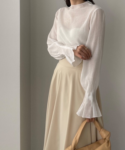 Louere（ルエレ）の「フレアスリーブハイネックシアートップス（Tシャツ/カットソー・レディース・クリーム/ブラック/ホワイト/ライトブラウン/グレー・SMALL/MEDIUM/LARGE/X-LARGE）」の10枚目の写真