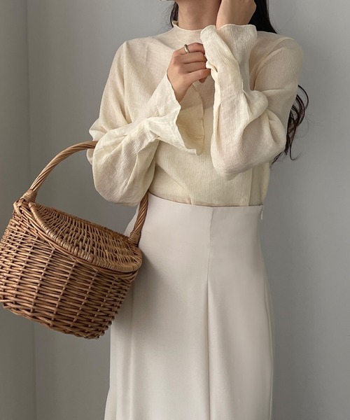 Louere（ルエレ）の「フレアスリーブハイネックシアートップス（Tシャツ/カットソー・レディース・クリーム/ブラック/ホワイト/ライトブラウン/グレー・SMALL/MEDIUM/LARGE/X-LARGE）」の11枚目の写真