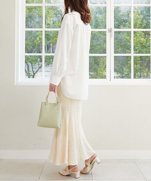 MAJESTIC LEGON（マジェスティックレゴン）の「ストレッチレースマーメイドスカート（スカート・レディース・ベージュ/アイボリー/グレイッシュベージュ・MEDIUM/SMALL）」の5枚目の写真