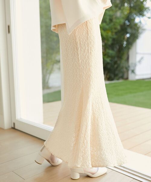 MAJESTIC LEGON（マジェスティックレゴン）の「ストレッチレースマーメイドスカート（スカート・レディース・ベージュ/アイボリー/グレイッシュベージュ・MEDIUM/SMALL）」の14枚目の写真