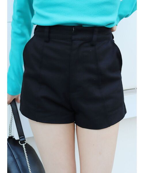 EVRIS（エヴリス）の「ピンタックショートパンツ（その他パンツ・レディース・ブラック/その他1・MEDIUM/SMALL）」の8枚目の写真