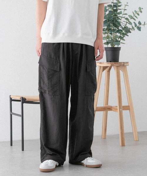 FORK&SPOON（フォークアンドスプーン）の「FORK&SPOON　ナイロンカーゴパンツ（カーゴパンツ・メンズ・ブラック/ベージュ・5/4）」の7枚目の写真