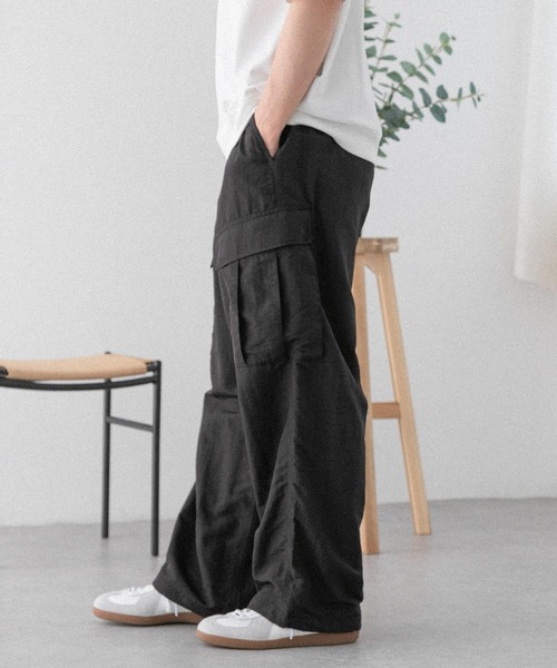 FORK&SPOON（フォークアンドスプーン）の「FORK&SPOON　ナイロンカーゴパンツ（カーゴパンツ・メンズ・ブラック/ベージュ・5/4）」の15枚目の写真