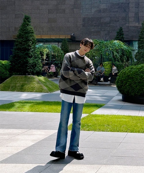 ASCLO（エジュクロ）の「【THE KLOBAL STAGE 韓国アイドル着用】ASCLO +5cm Sand Brush Denim Pants（デニムパンツ・メンズ・ブルー・SMALL/MEDIUM/LARGE）」の8枚目の写真