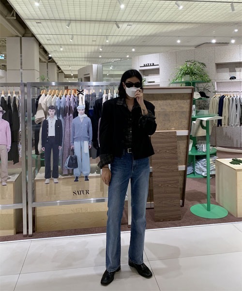 ASCLO（エジュクロ）の「【THE KLOBAL STAGE 韓国アイドル着用】ASCLO +5cm Sand Brush Denim Pants（デニムパンツ・メンズ・ブルー・SMALL/MEDIUM/LARGE）」の2枚目の写真
