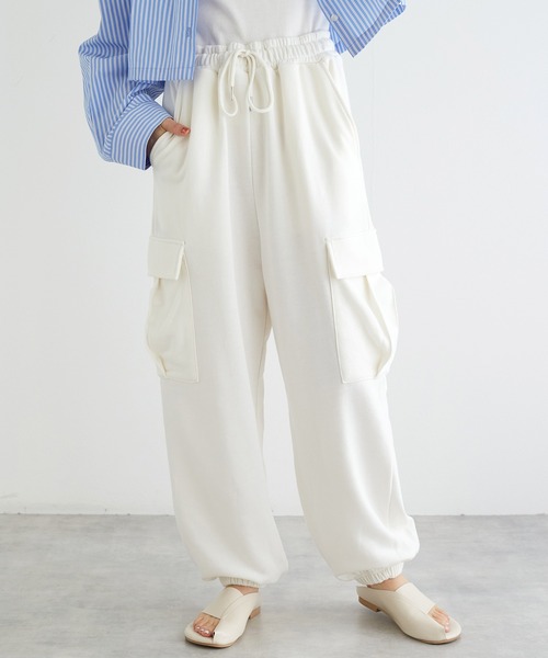 w closet(ダブルクローゼット)の「【セットアップ対応】スウェットカーゴパンツ(スウェットパンツ・レディース・アイボリー/ラベンダー/オートミール・FREE)」の17枚目の写真