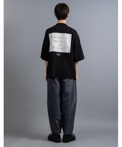 En serio TOKYO（エンソリオトーキョー）の「【ZOZO限定】冷感COOLダンボール 貼付けレターアート TEE（Tシャツ/カットソー・メンズ・ブラック/ダークブルー/ホワイト・M/L）」の9枚目の写真