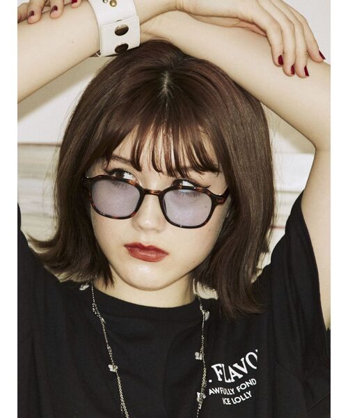 jouetie（ジュエティ）の「カラーレンズサングラス（サングラス・レディース・イエロー/レッド/ピンク/ブルー・FREE）」の2枚目の写真