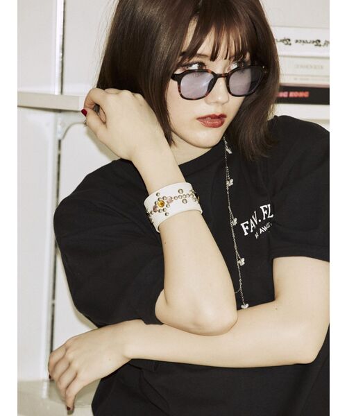 jouetie（ジュエティ）の「カラーレンズサングラス（サングラス・レディース・イエロー/レッド/ピンク/ブルー・FREE）」の10枚目の写真