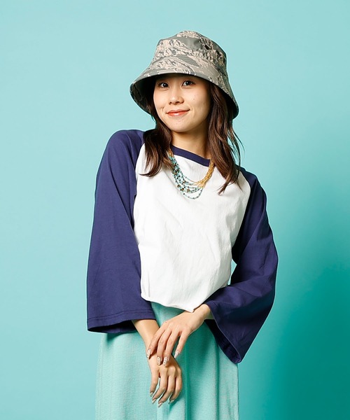 WALLA WALLA SPORT（ワラワラスポーツ）の「BELL SLEEVE RAGLAN TEE/ ベルスリーブ ラグラン（Tシャツ/カットソー・レディース・ブラック/ブラウン/グリーン/レッド/ネイビー・MEDIUM）」の4枚目の写真