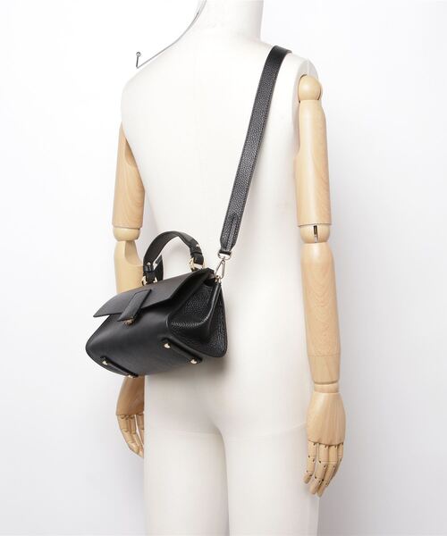 LORISTELLA（ロリステッラ）の「【LORISTELLA】BETH レザーショルダー リアルレザー 本革 2529（ショルダーバッグ・レディース・グレイッシュベージュ/グレー/ブラック・FREE）」の7枚目の写真